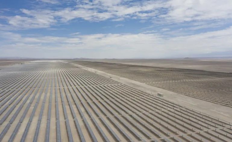 Atlas powers up 244MW Chilean solar site