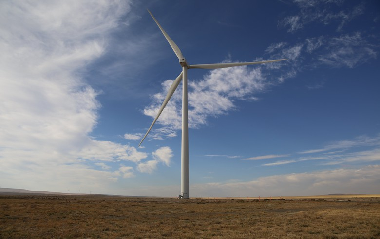 NextEra Energy, PGE full 380-MW hybrid renewables project in Oregon