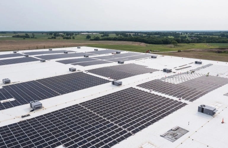 EnergyLink mounts 1.6-MW rooftop solar project atop Missouri seller