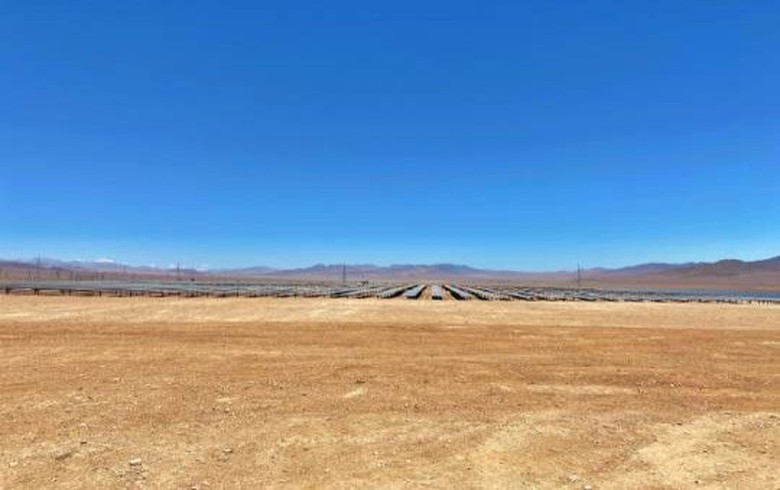 Chile's Colbun cuts ribbon at 230-MW solar farm with BESS in Atacama