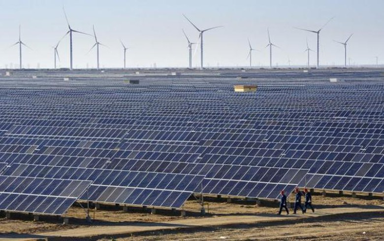 Adani switches on 450-MW wind-solar hybrid complex in Rajasthan