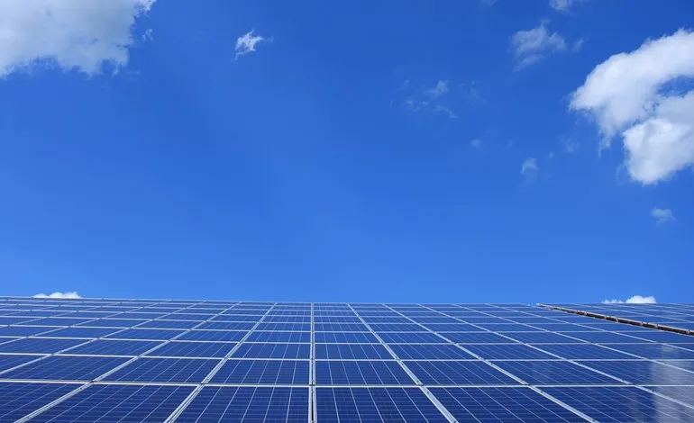 Evecon and also Mirova to build 100MW Baltic solar project