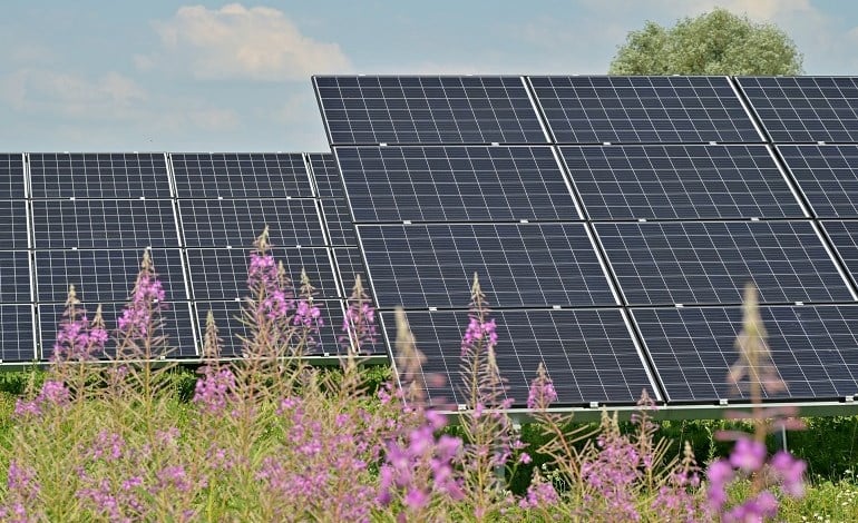 Ethical Power turns sod on UK solar farm